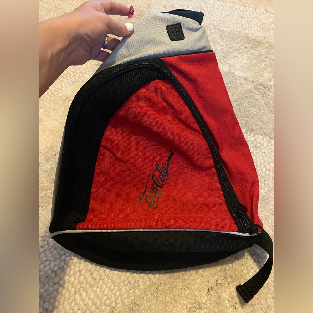 Like new!! Vintage Gemline Coca Cole Crossbody Sling Bag